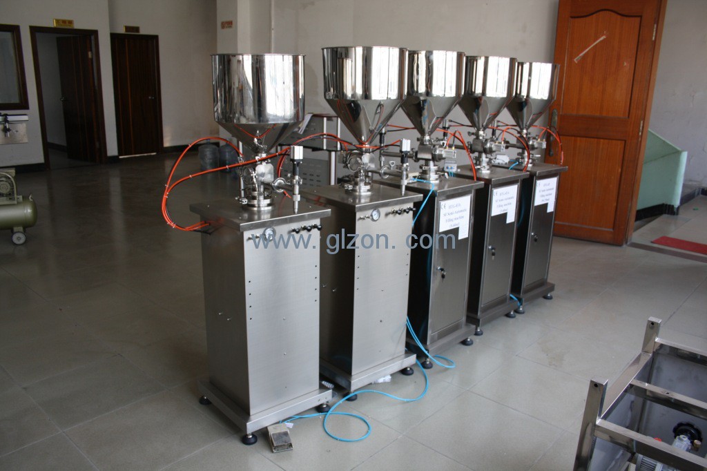全自動灌裝設(shè)備,全自動灌裝機廠家,干粉砂漿包裝機,噸袋包裝機 全自動灌裝設(shè)備,全自動灌裝機廠家,干粉砂漿包裝機,噸袋包裝機