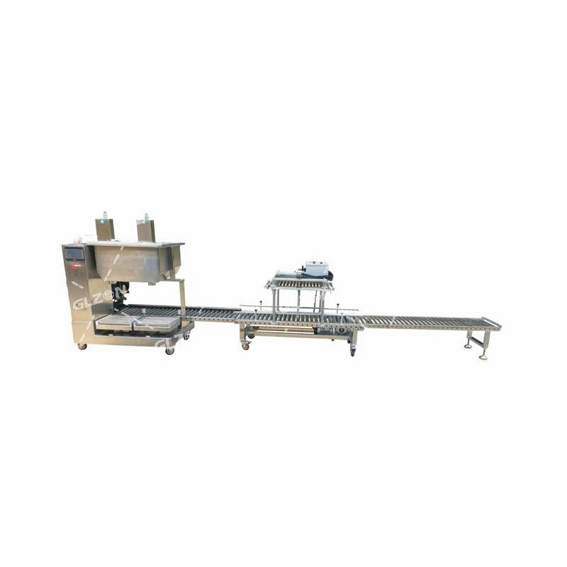 液體灌裝機(jī),稱重灌裝機(jī),定量灌裝機(jī) 液體灌裝機(jī),稱重灌裝機(jī),定量灌裝機(jī)