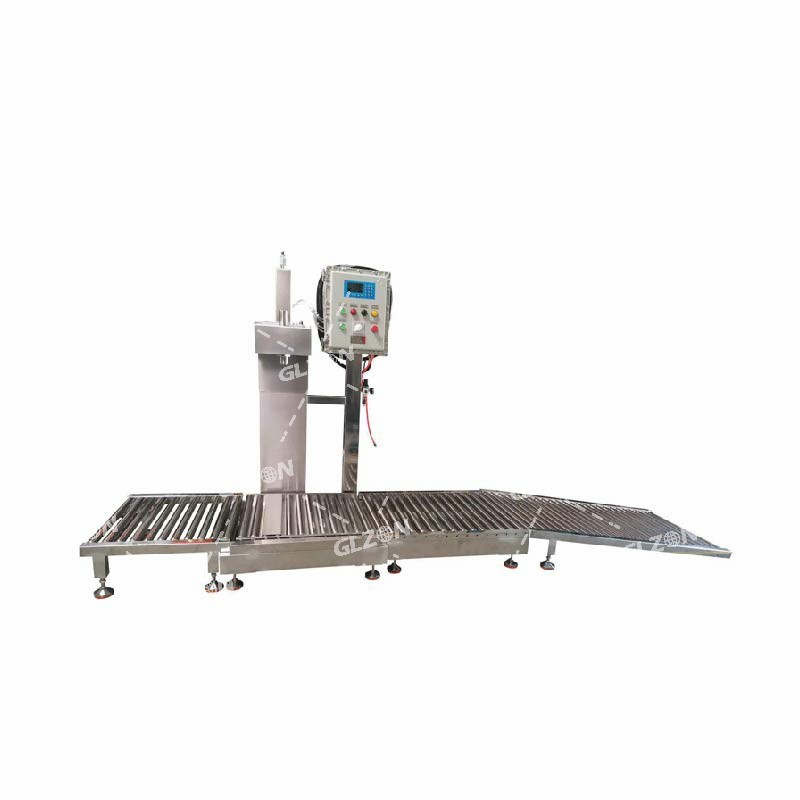 液體灌裝機(jī),稱重灌裝機(jī),定量灌裝機(jī) 液體灌裝機(jī),稱重灌裝機(jī),定量灌裝機(jī)