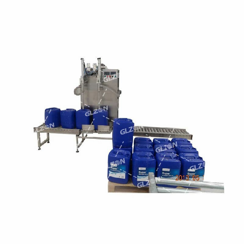 液體灌裝機(jī),稱重灌裝機(jī),定量灌裝機(jī) 液體灌裝機(jī),稱重灌裝機(jī),定量灌裝機(jī)