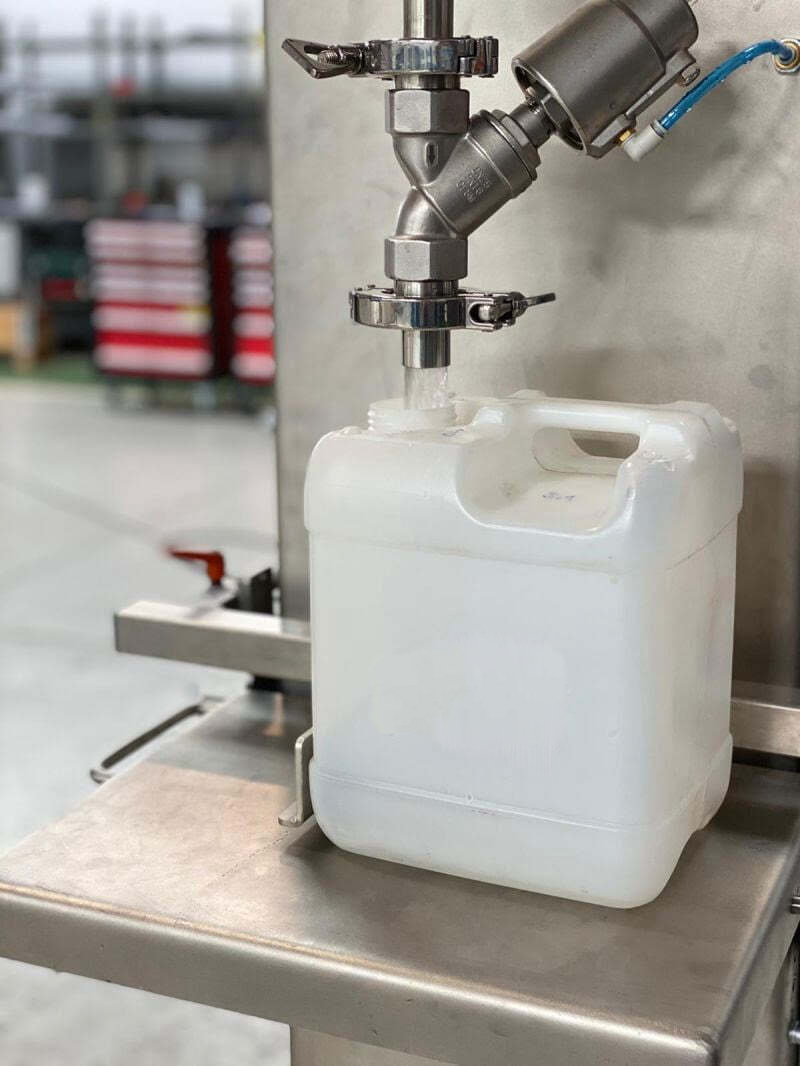 Semi-automatic filling machine for bottles Semi-auto bottle filler