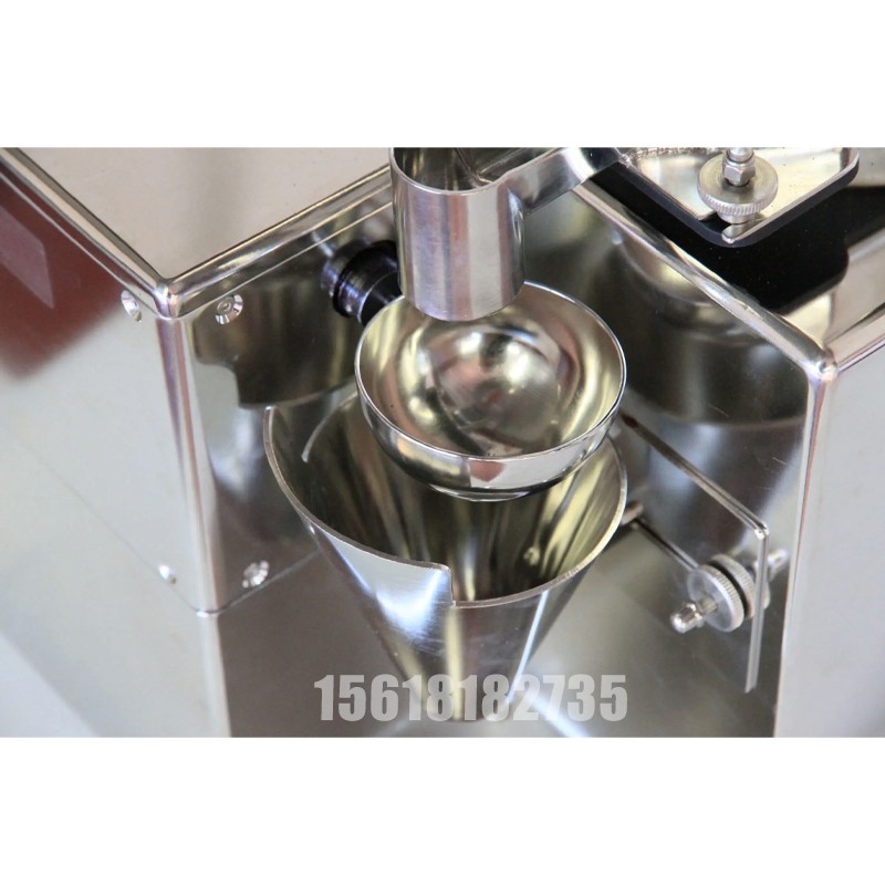 液體灌裝機(jī),稱重灌裝機(jī),定量灌裝機(jī) 液體灌裝機(jī),稱重灌裝機(jī),定量灌裝機(jī)