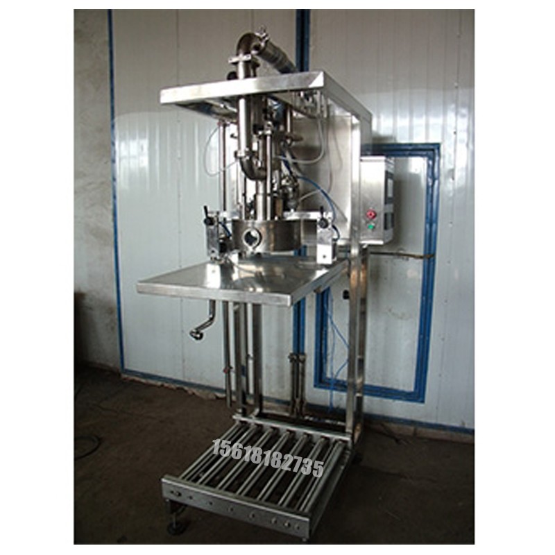 液體灌裝機(jī),稱(chēng)重灌裝機(jī),定量灌裝機(jī) 液體灌裝機(jī),稱(chēng)重灌裝機(jī),定量灌裝機(jī)