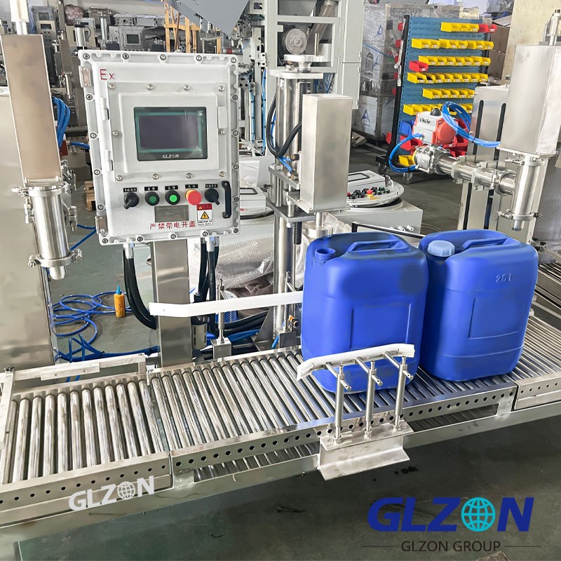 液體灌裝機(jī),稱重灌裝機(jī),定量灌裝機(jī) Double Head Jerrycan Filling Machine