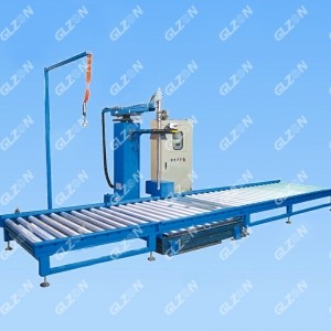 自動計(jì)量包裝機(jī) 1000L-IBC噸桶油漆包裝機(jī)