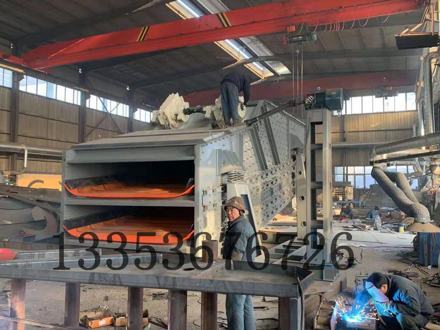 垃圾固廢分級處理專用弛張篩選機(jī)一臺需要投資得多少錢？