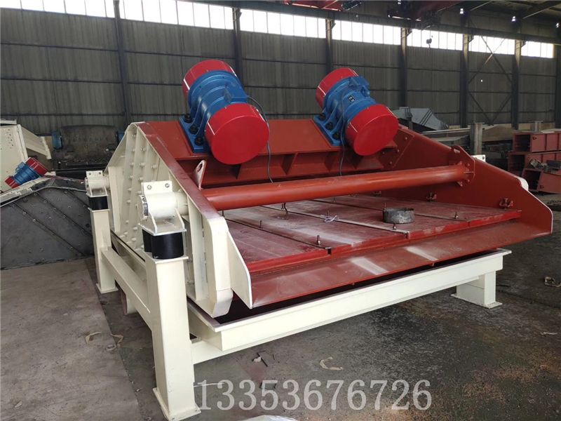 砂石料廠水洗砂直線脫水篩在使用時我們要注意哪些？1